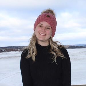Meet your Posher, Melissa